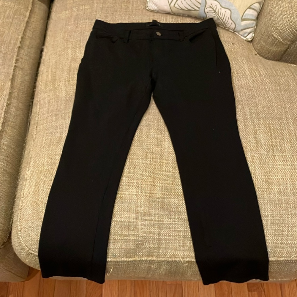 Ann Taylor Black Straight Leg Jeans 10 petite